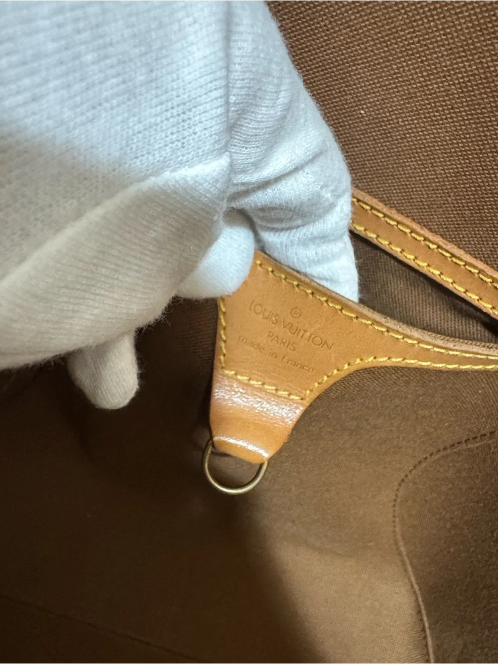 Louis Vuitton✨ Ellipse MM in the Monogram Canvas.